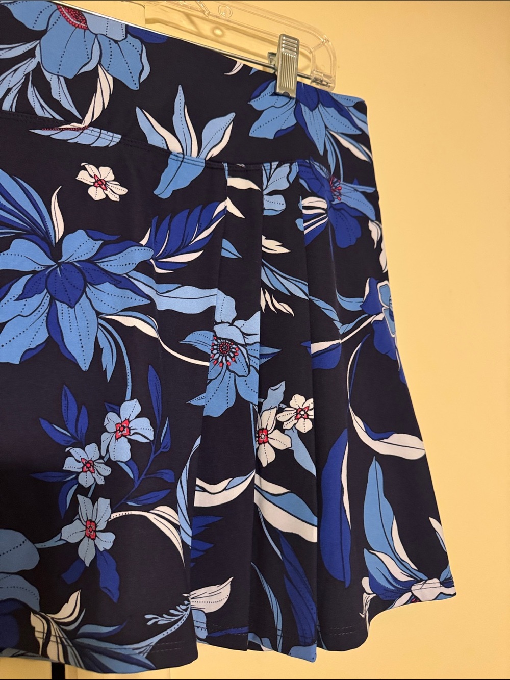 Tommy Bahama Navy & Blue Floral Skort - Picture 3 of 9